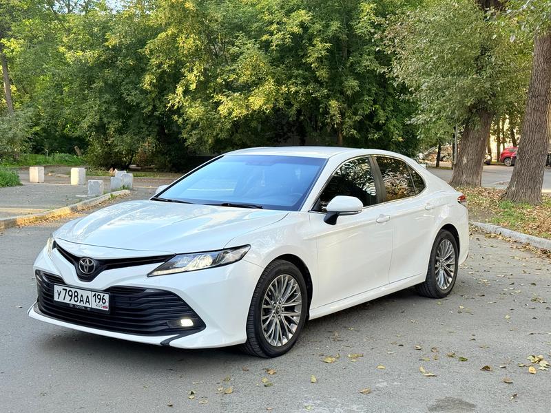 TOYOTA CAMRY